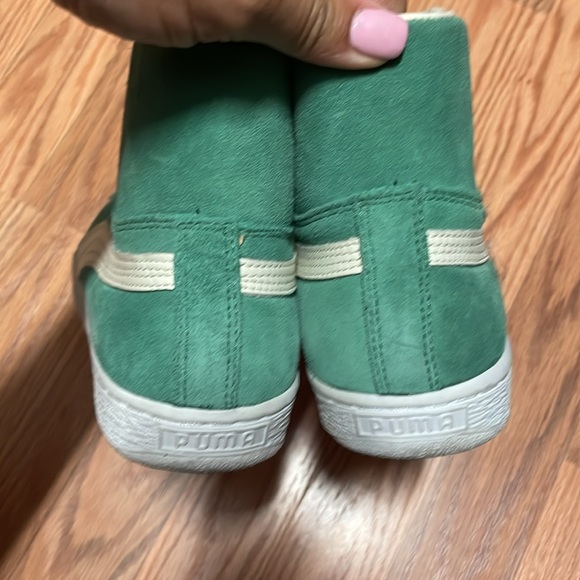 Mint Green Sued Hightop Pumas - Picture 3 of 5